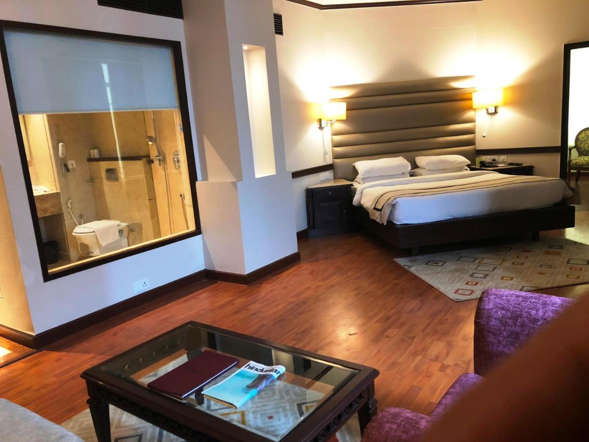 Hotel President Джаландхар Екстериор снимка