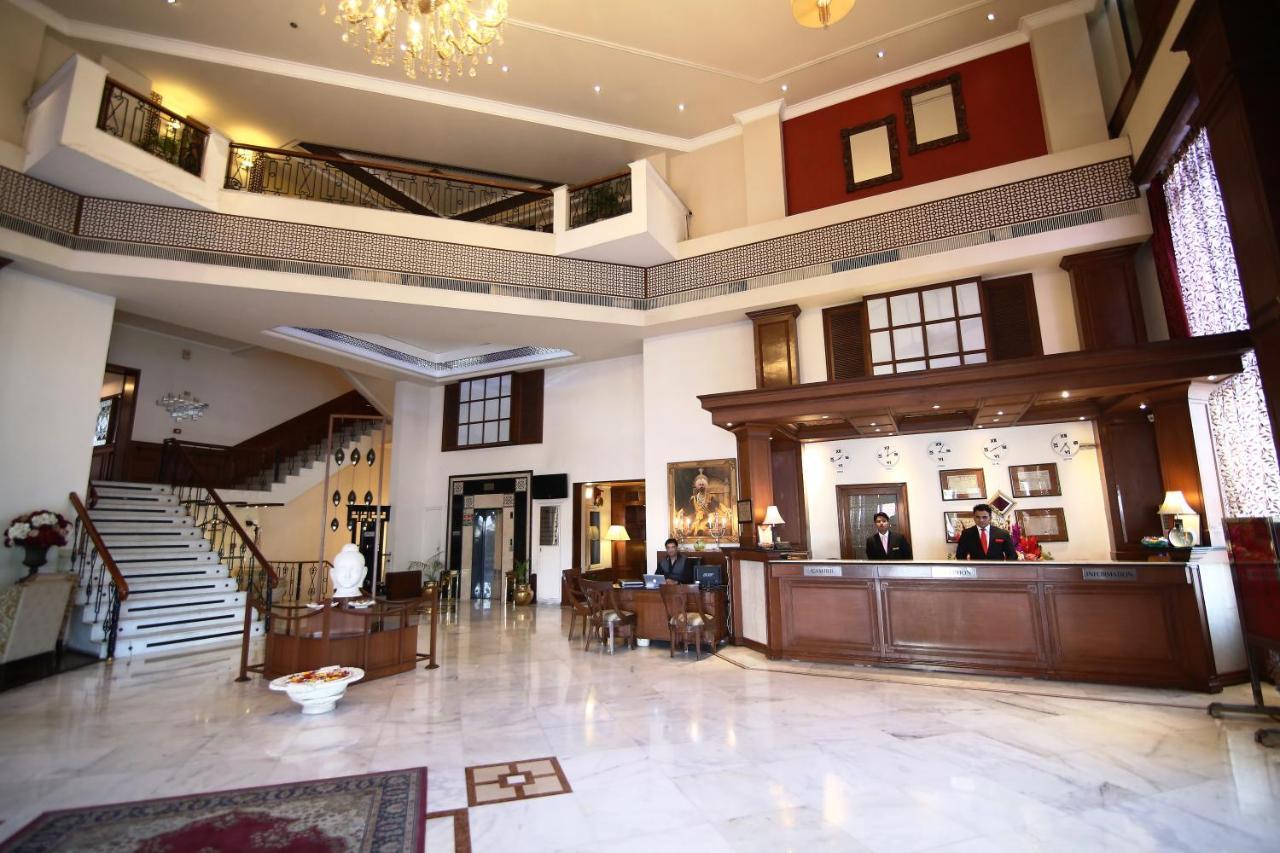 Hotel President Джаландхар Екстериор снимка
