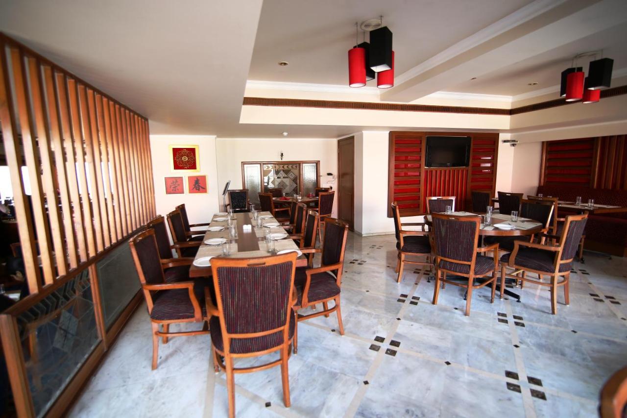 Hotel President Джаландхар Екстериор снимка