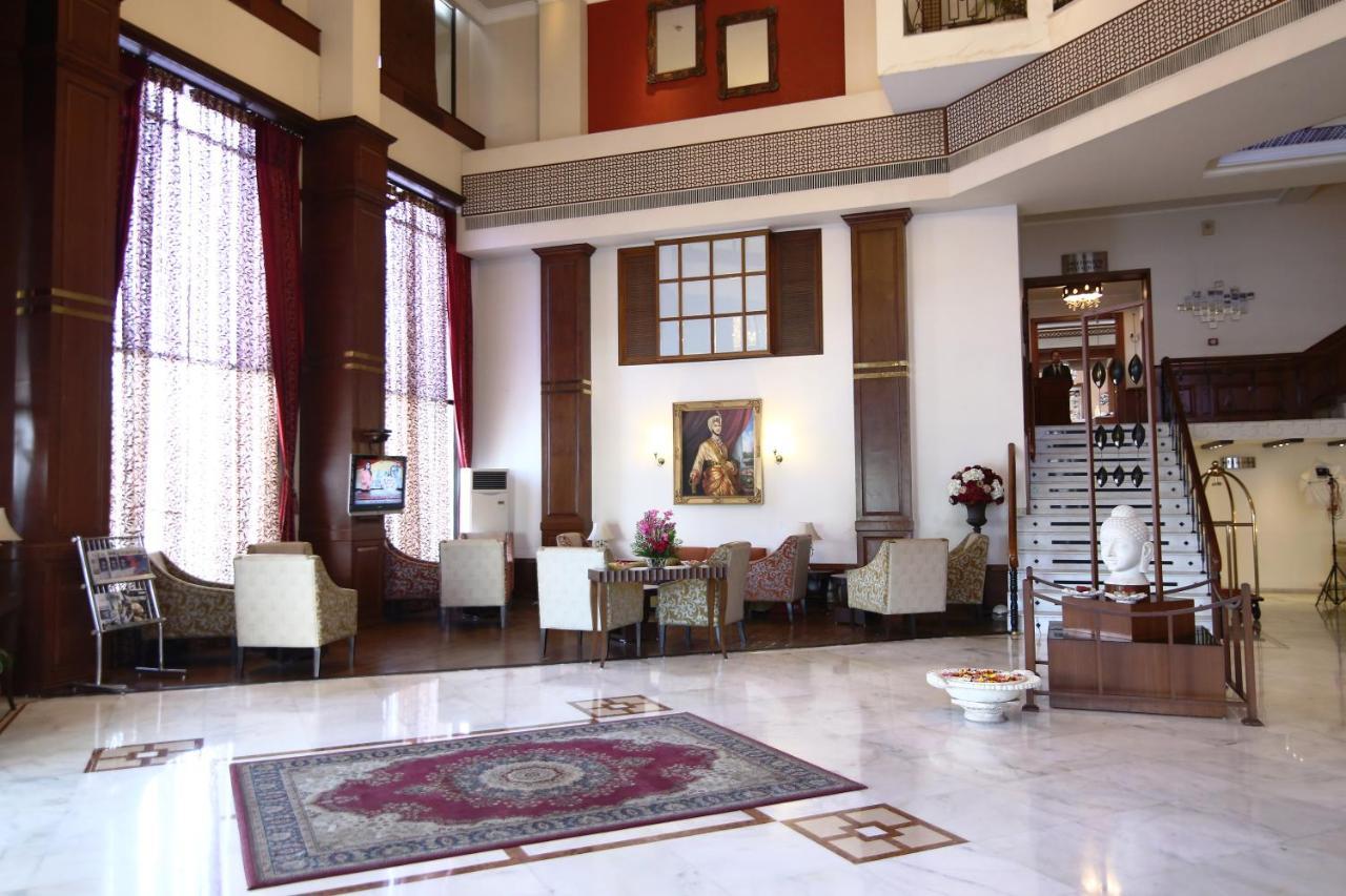 Hotel President Джаландхар Екстериор снимка